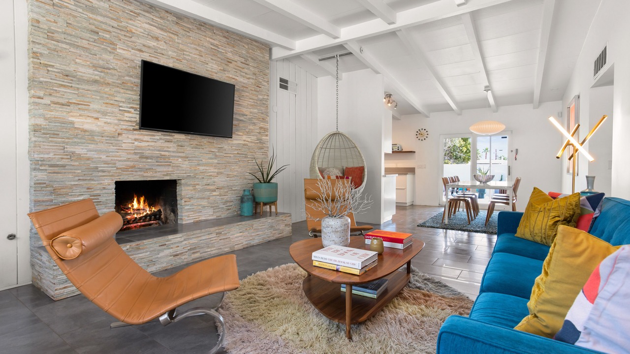 Photo of Livingroom in Cathedral City Cove