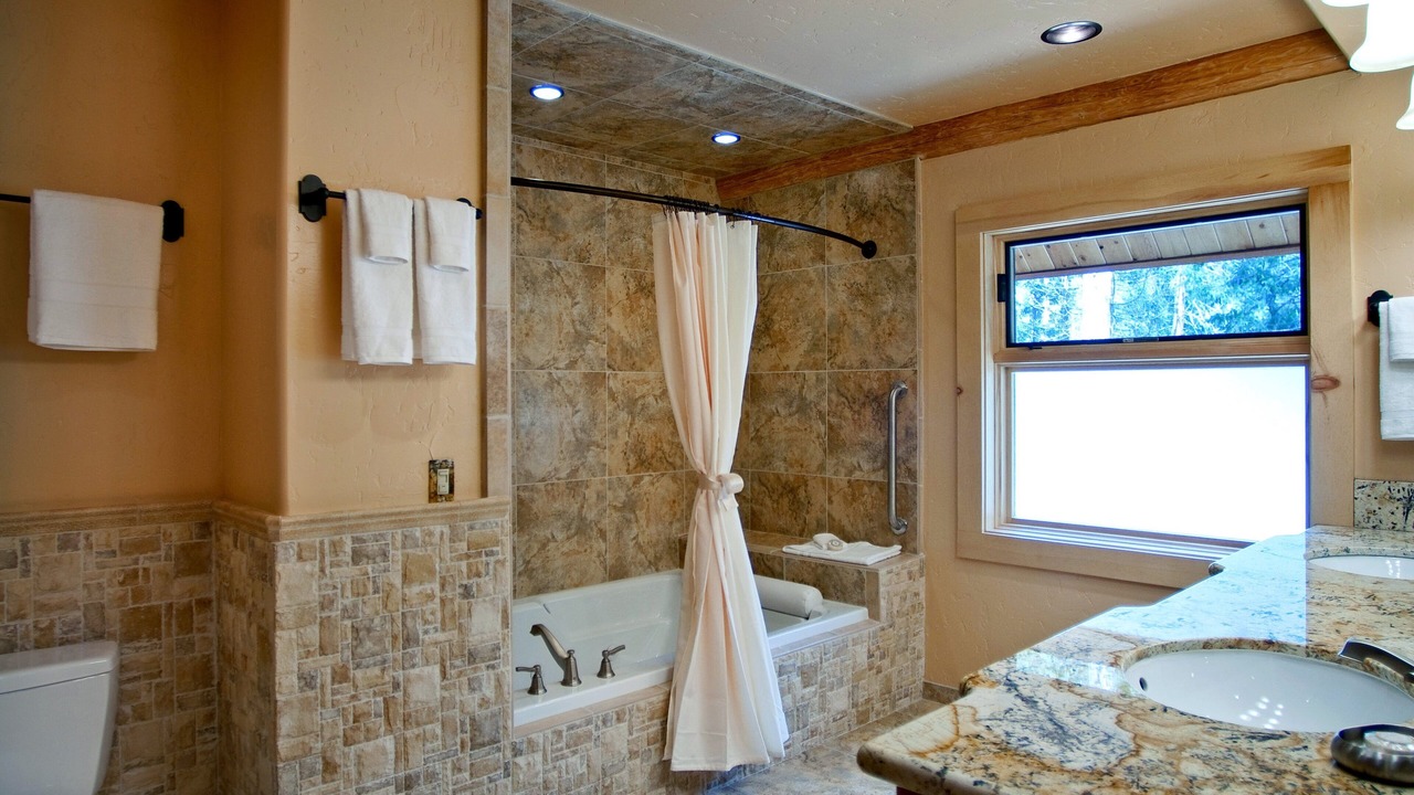 Photo of Bathroom in North Wawona