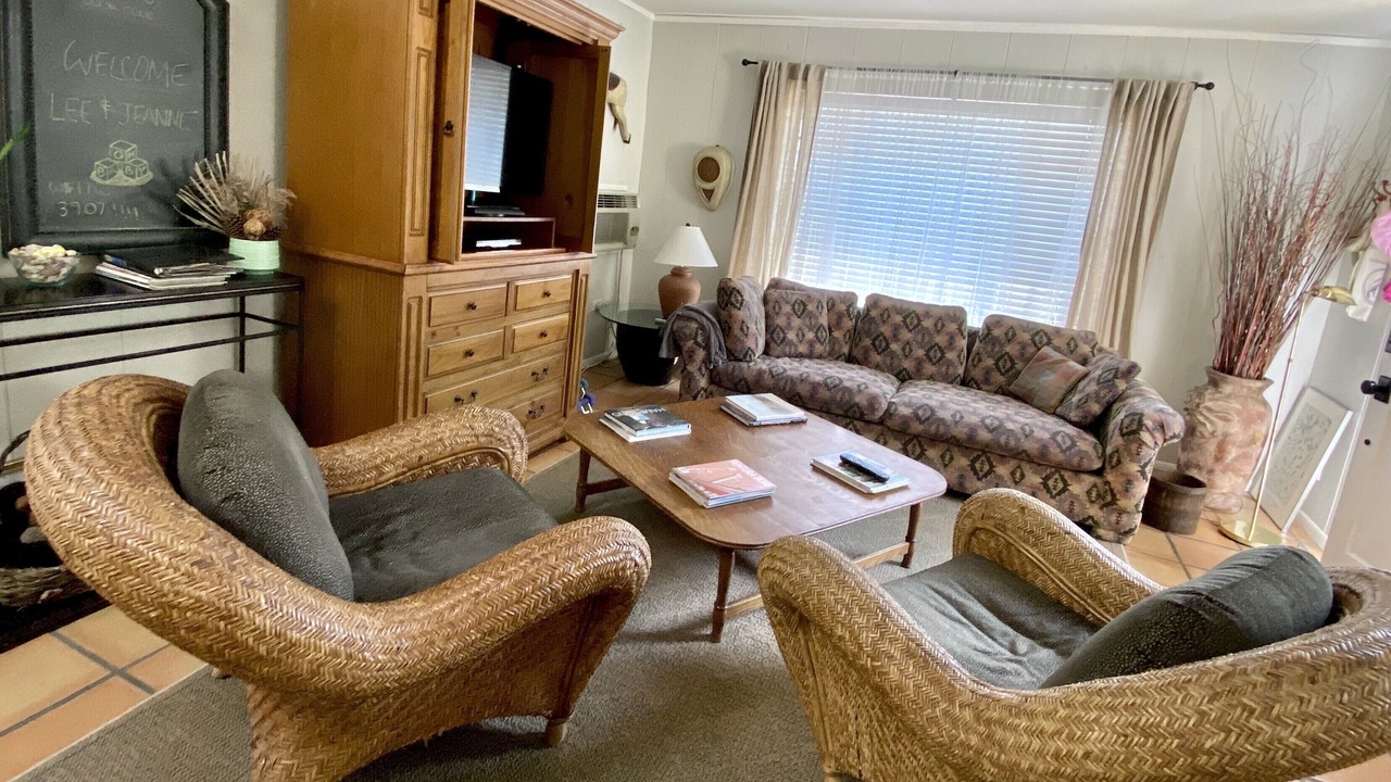 Photo of Livingroom in Studio City