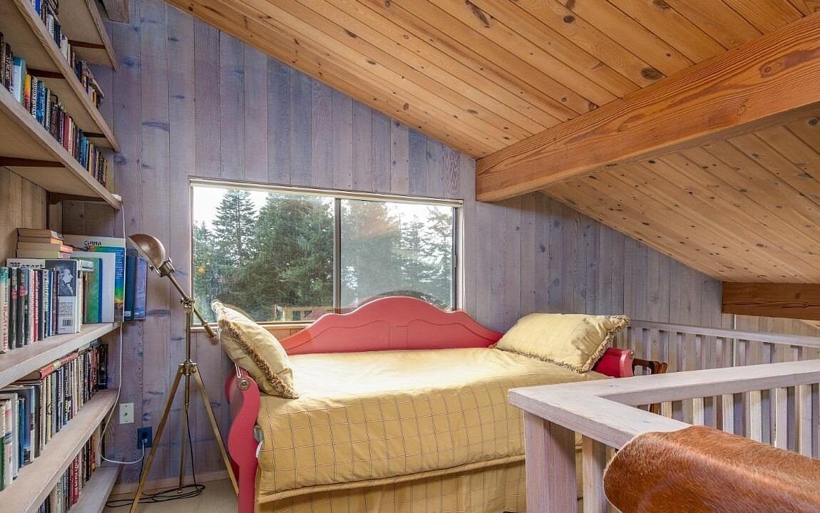 Photo of Bedroom in Sea Ranch