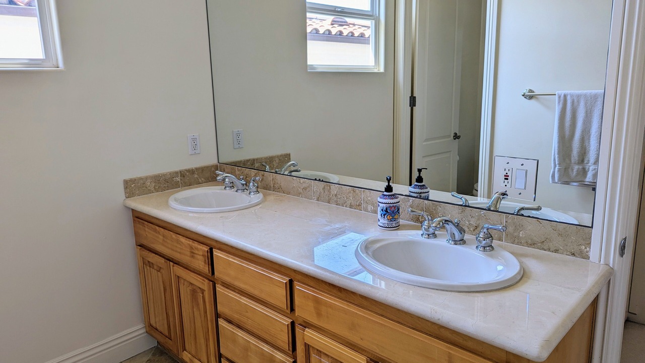 Photo of Bathroom in East Manhattan Beach