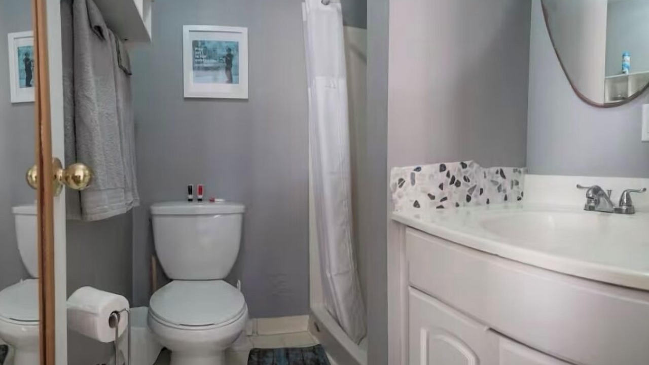 Photo of Bathroom in Roseville - Fleet Ridge