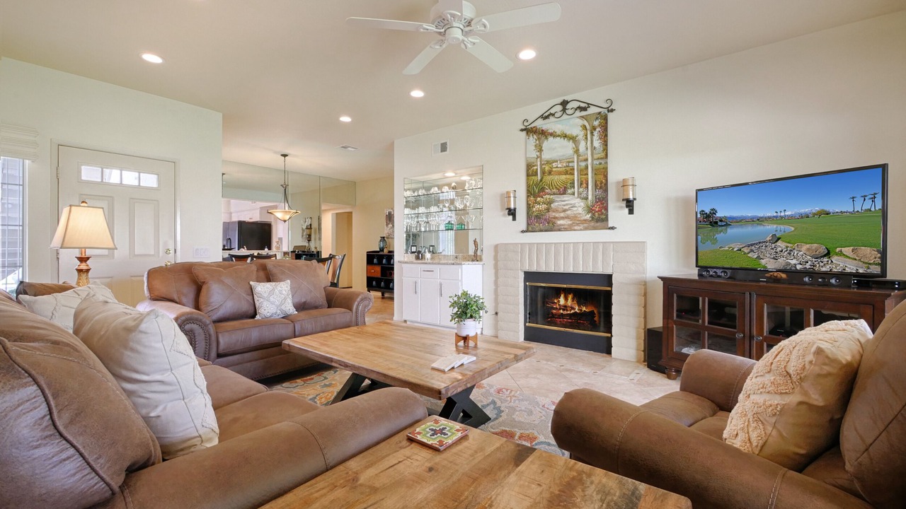 Photo of Livingroom in Palm Desert
