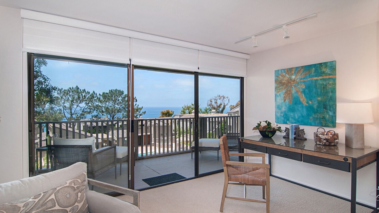 Photo of Bedroom in Del Mar