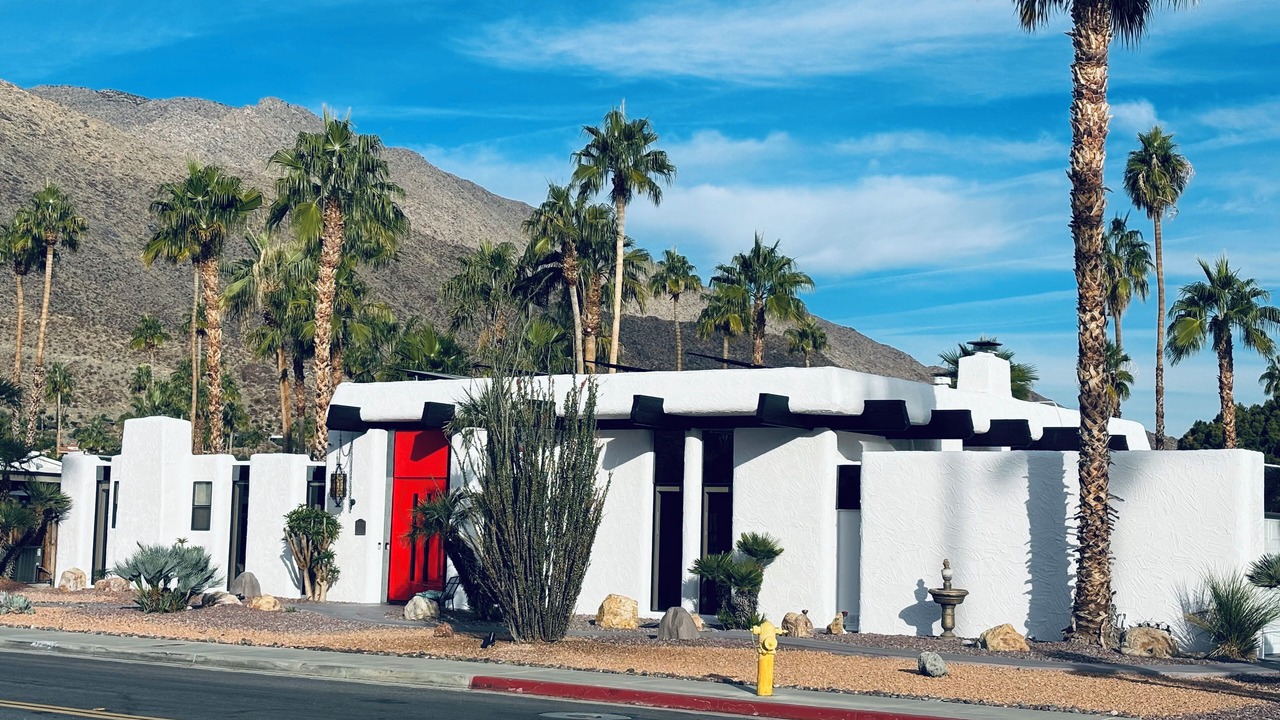 Photo of Outdoor in Canyon Corridor