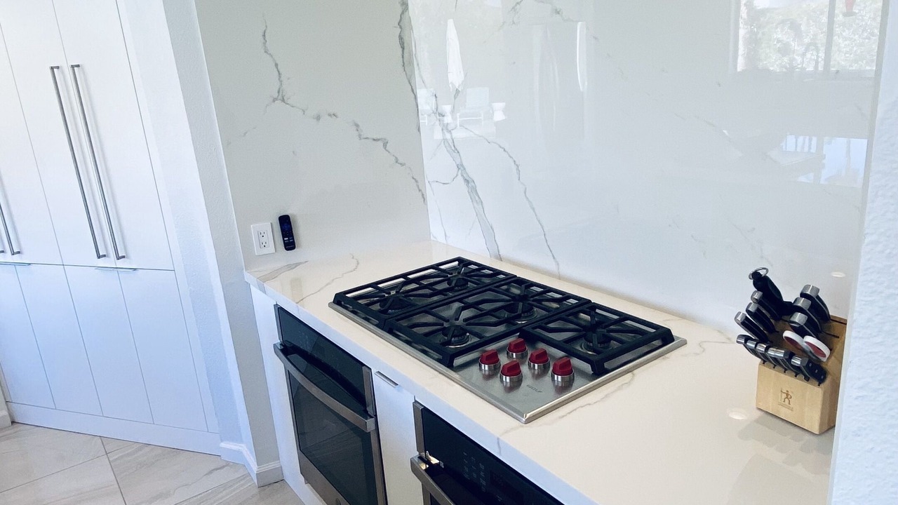 Photo of Kitchen in Canyon Corridor