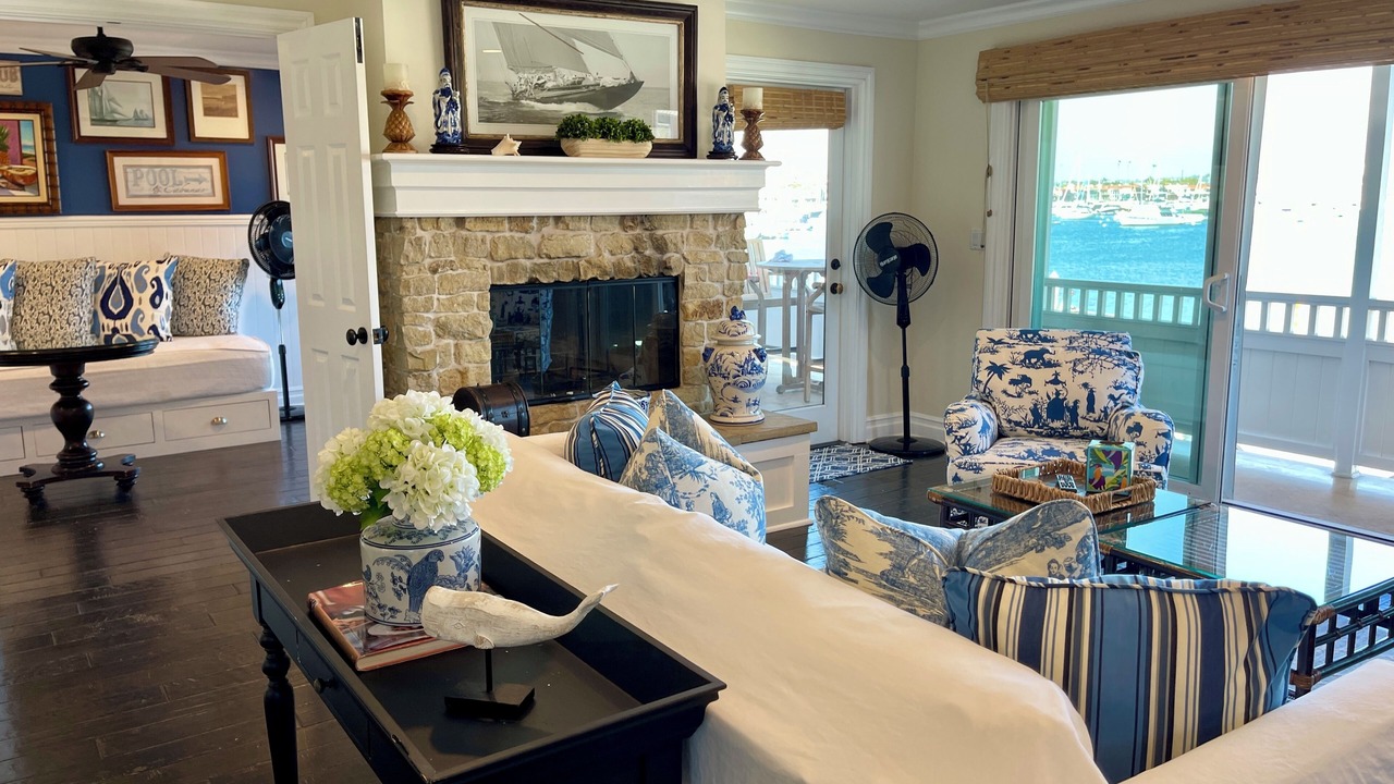 Photo of Livingroom in West Newport