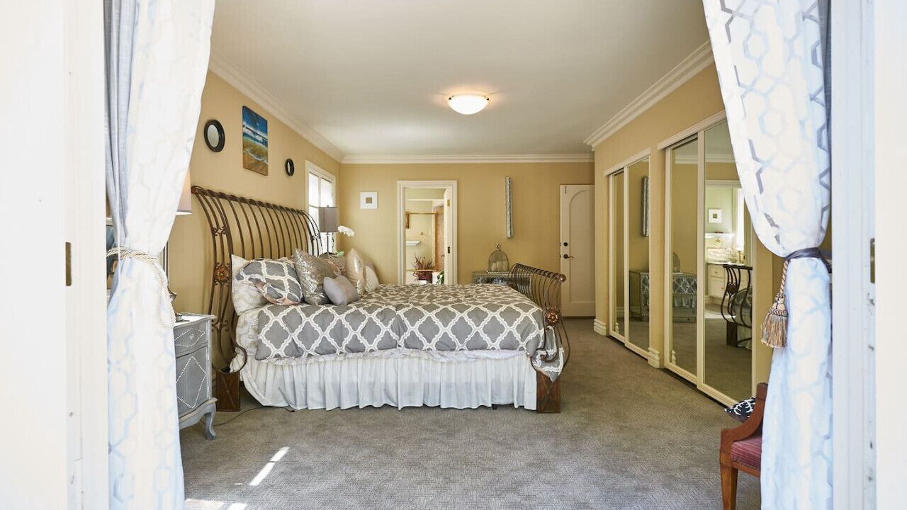 Photo of Bedroom in Laguna Beach