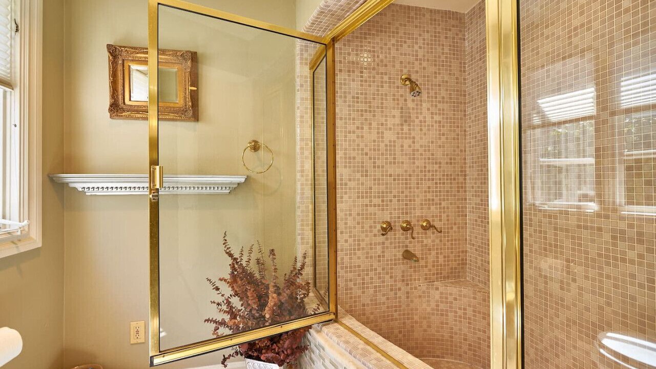 Photo of Bathroom in Laguna Beach