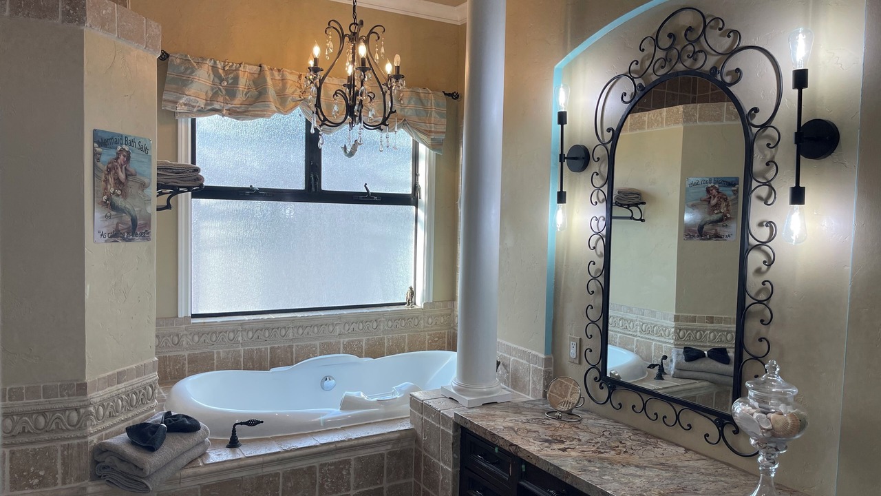 Photo of Bathroom in Belmont Shore