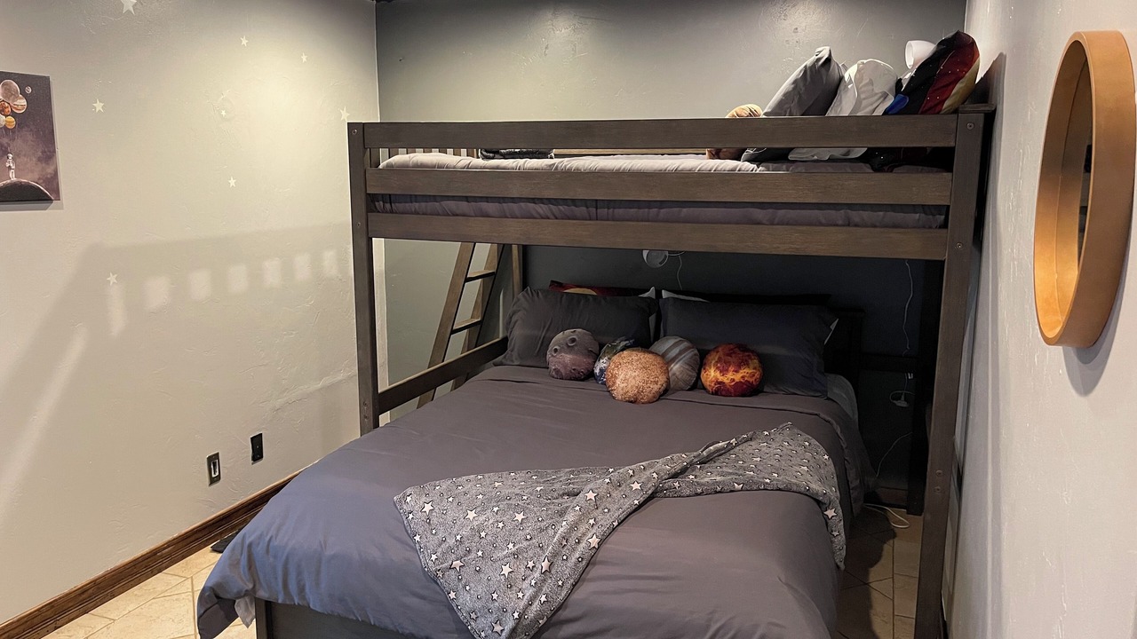 Photo of Bedroom in Belmont Shore
