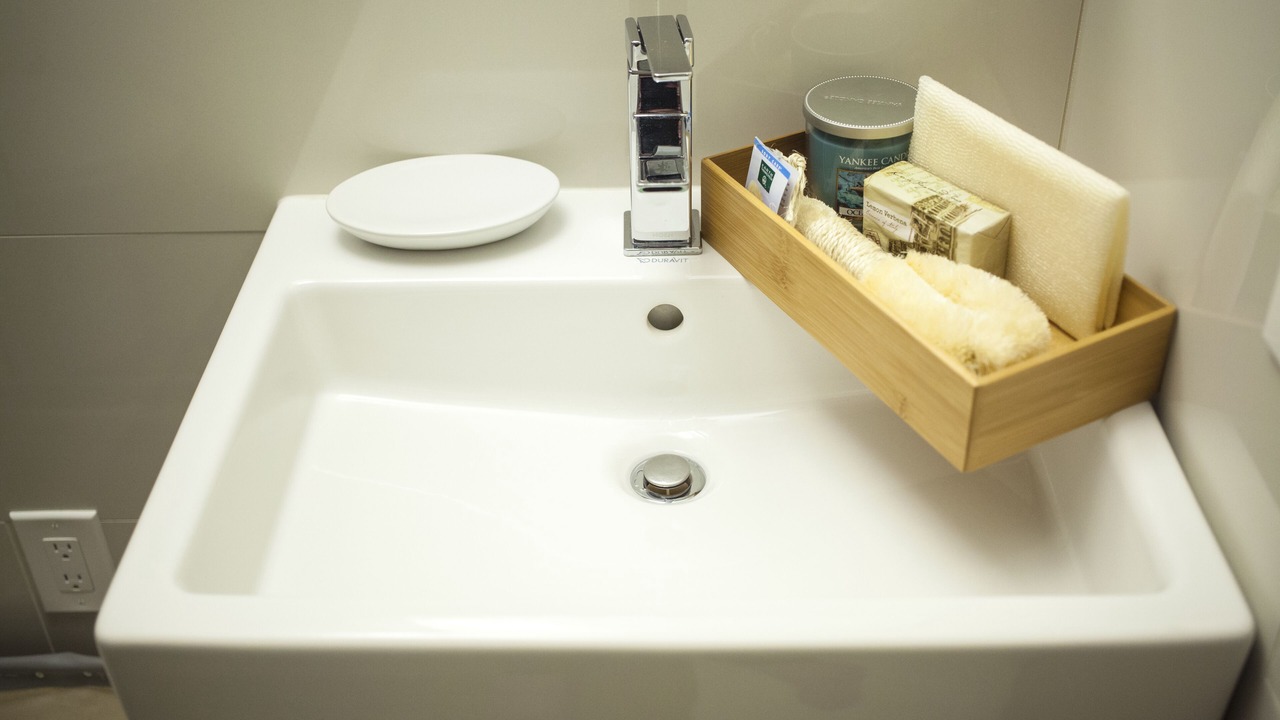 Photo of Bathroom in Lantern District