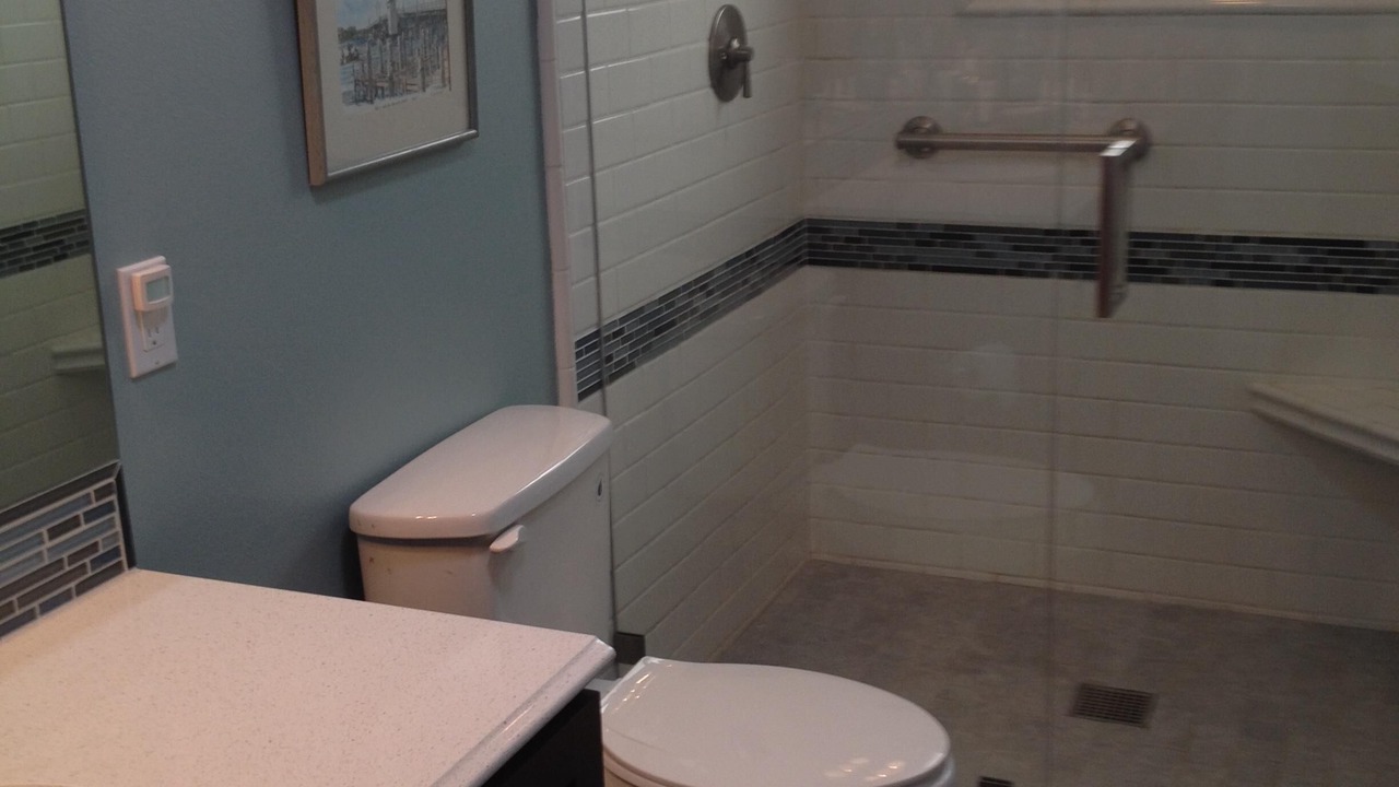 Photo of Bathroom in Pierpont Bay