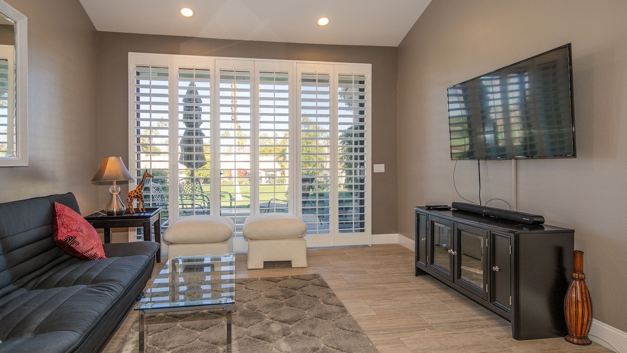 Photo of Livingroom in Palm Desert