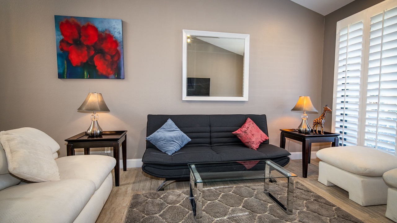 Photo of Livingroom in Palm Desert
