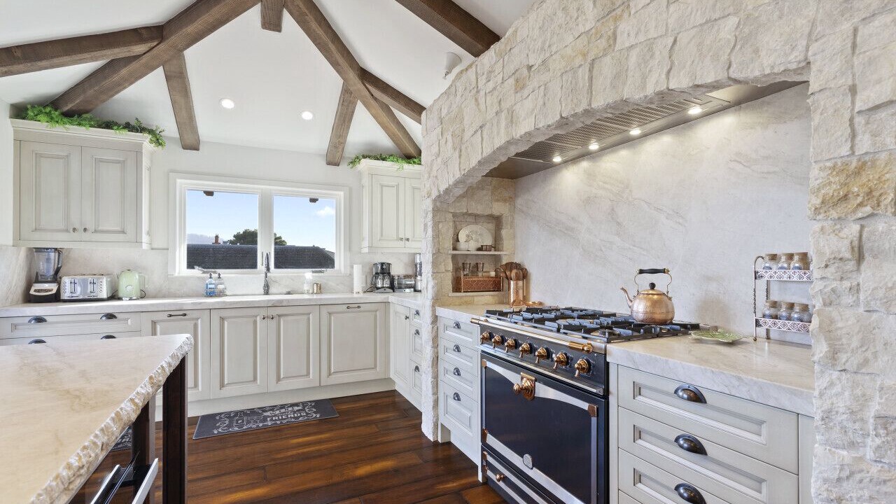 Photo of Kitchen in Golden Rectangle