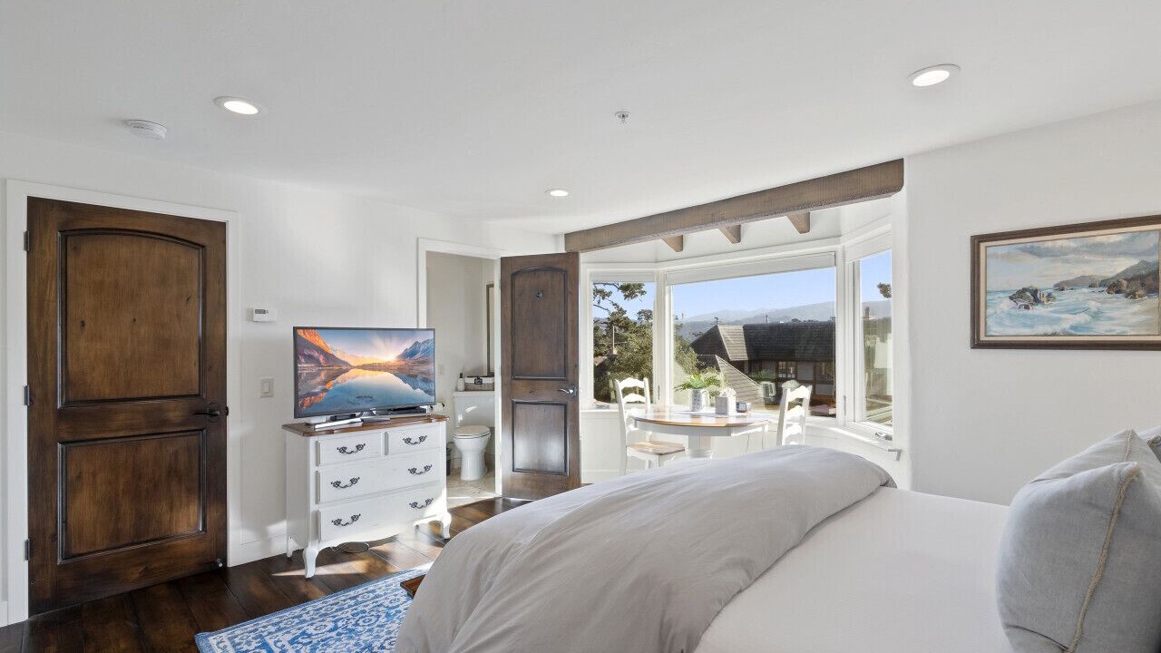 Photo of Bedroom in Golden Rectangle
