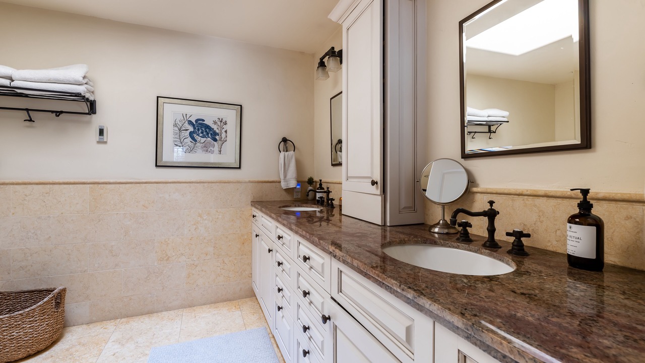 Photo of Bathroom in Hedgerow