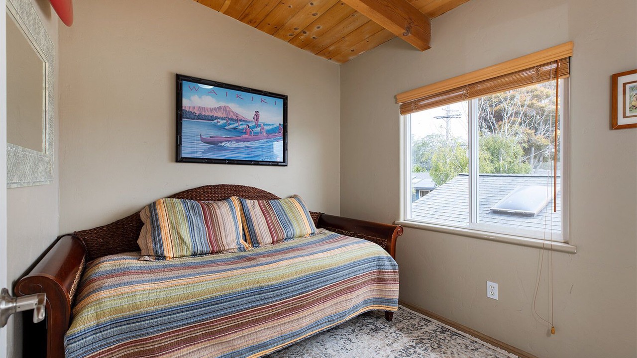 Photo of Bedroom in Opal Cliffs