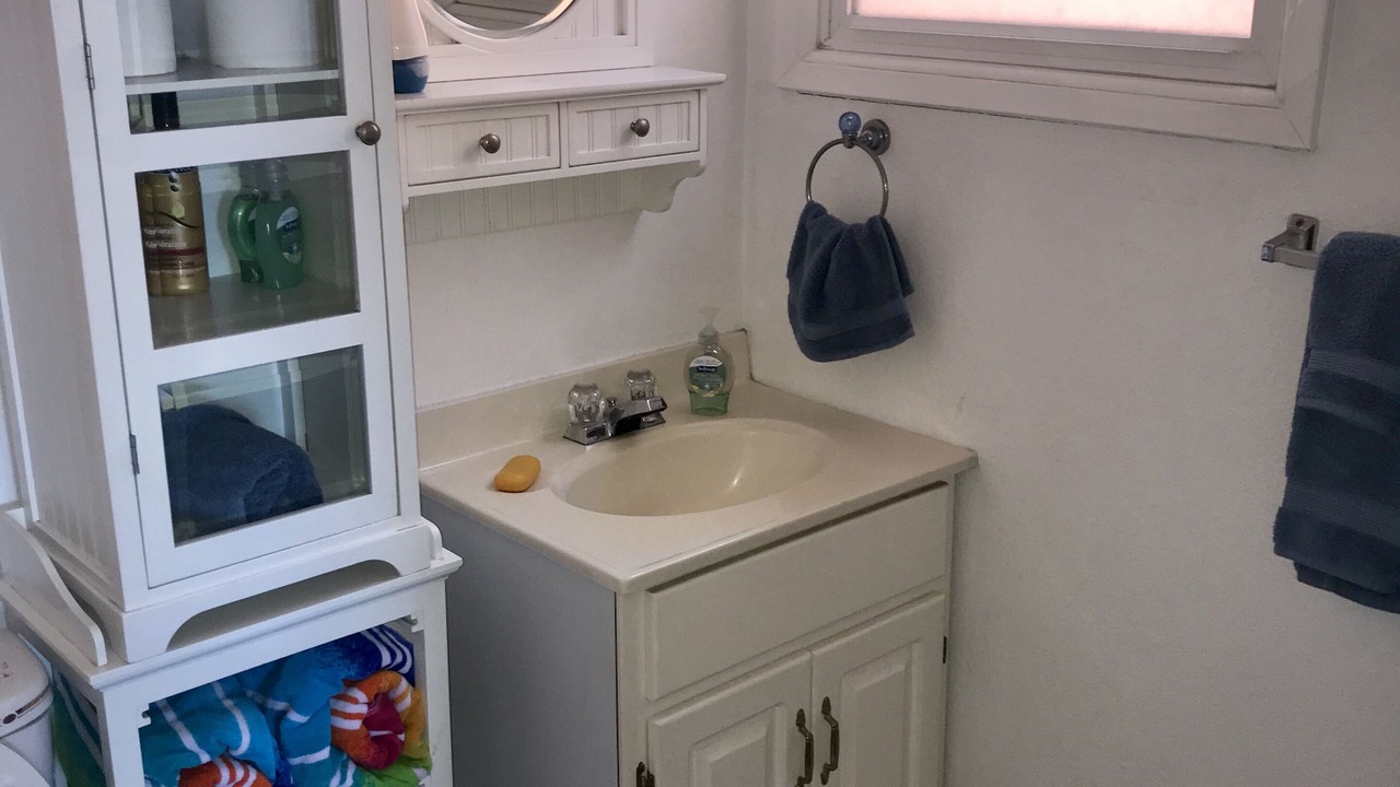 Photo of Bathroom in Belmont Shore
