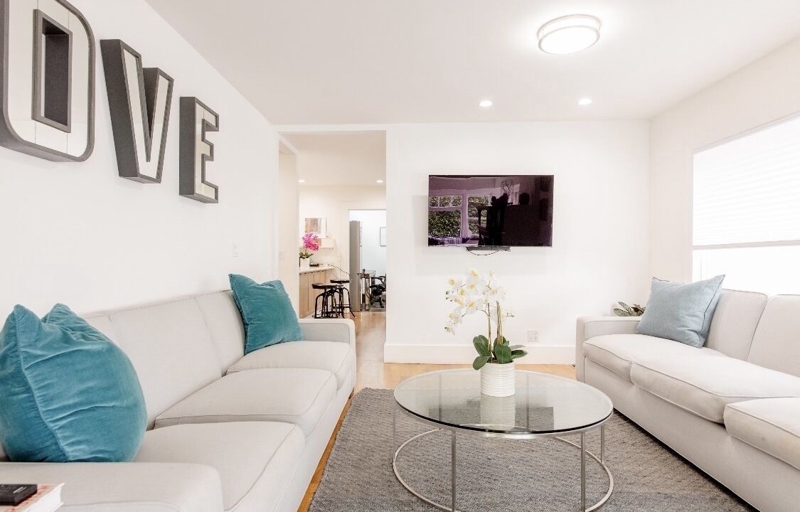 Photo of Livingroom in Downtown