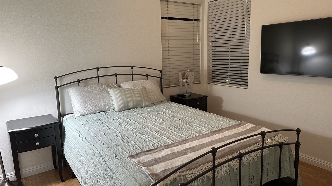 Photo of Bedroom in Aliso Viejo