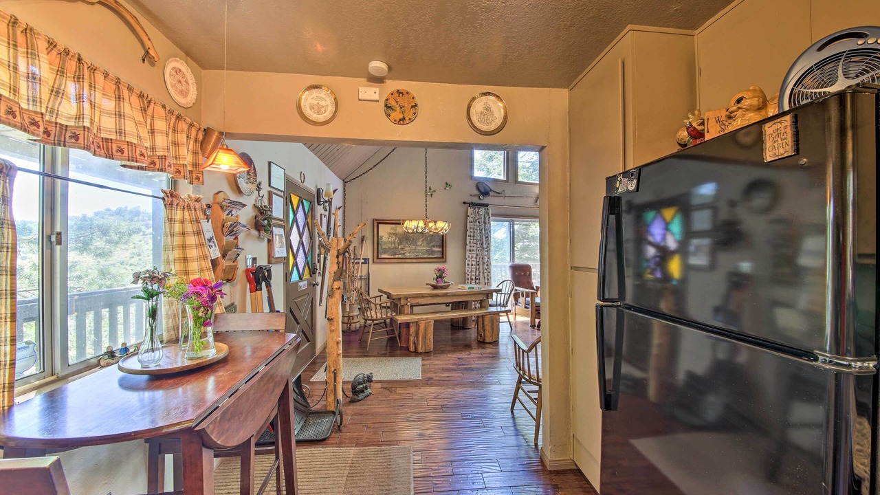 Photo of Kitchen in Lake Arrowhead