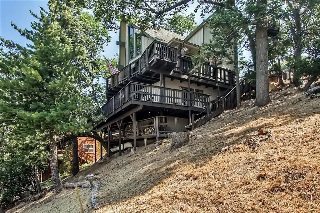 Photo of Others in Lake Arrowhead