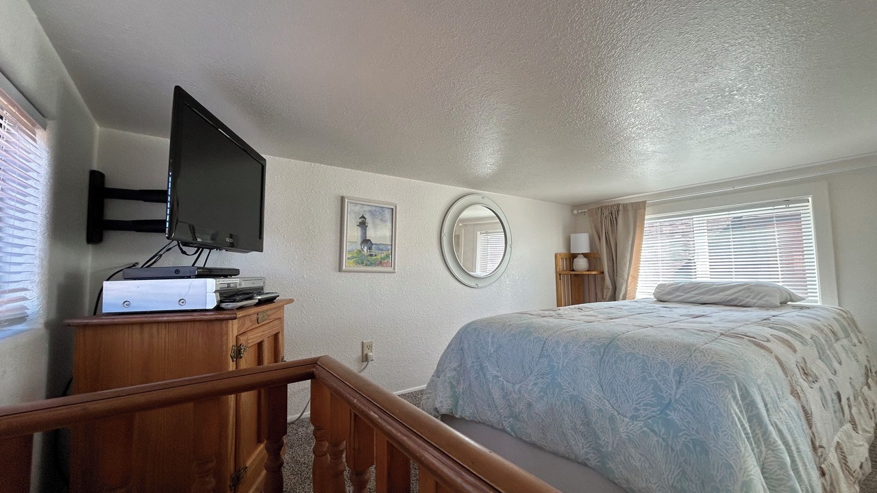 Photo of Bedroom in Smith River