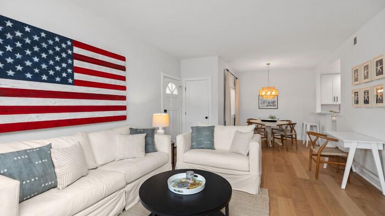 Photo of Livingroom in Newport Beach