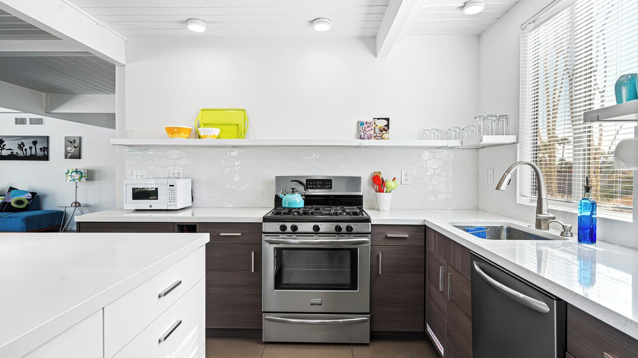 Photo of Kitchen in Racquet Club Estates