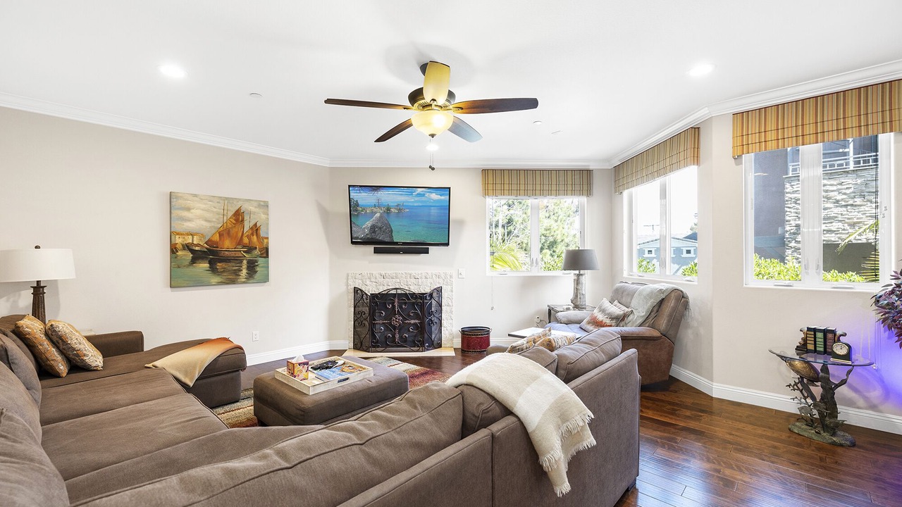 Photo of Livingroom in Carlsbad Village