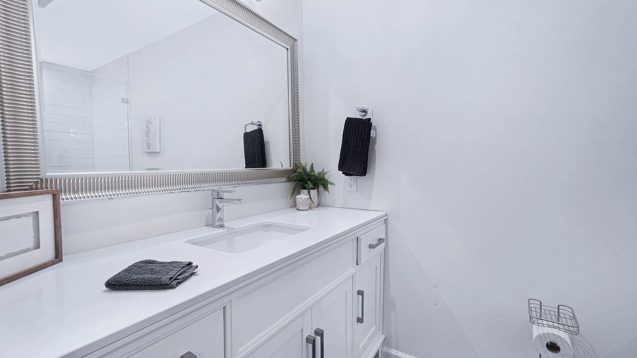Photo of Bathroom in Hollywood