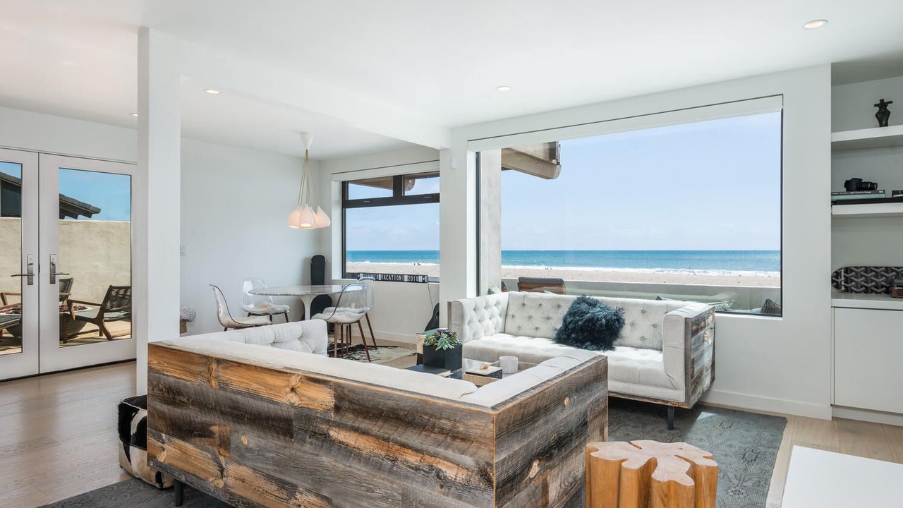 Photo of Bedroom in Pierpont Bay