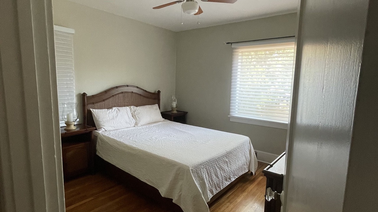 Photo of Bedroom in Pasadena