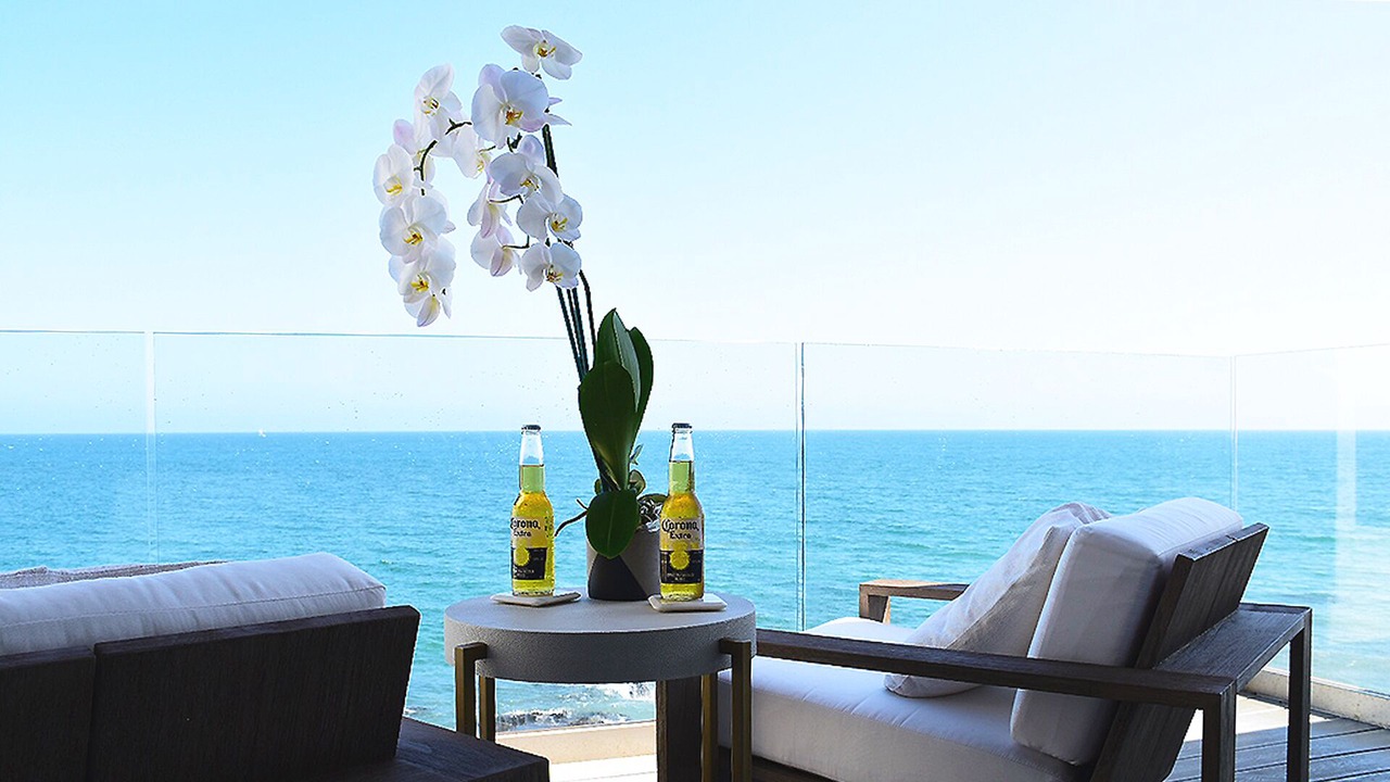 Photo of Bedroom in Eastern Malibu