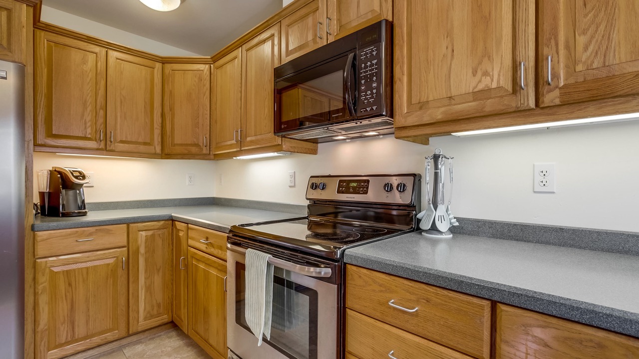 Photo of Kitchen in Beach Barber Tract