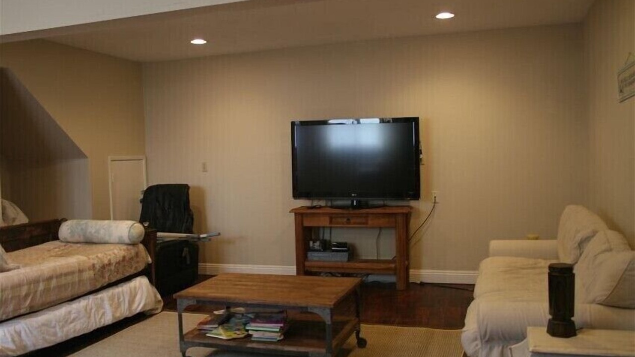 Photo of Bedroom in Oxnard Shores