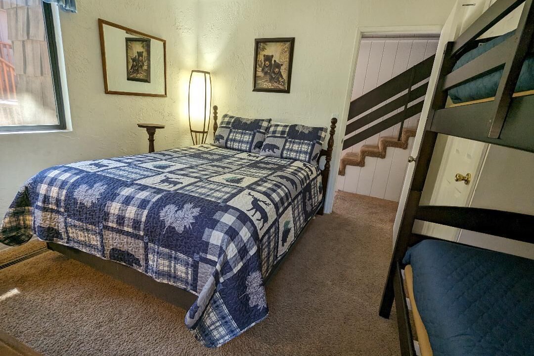 Photo of Bedroom in Big Bear Lake