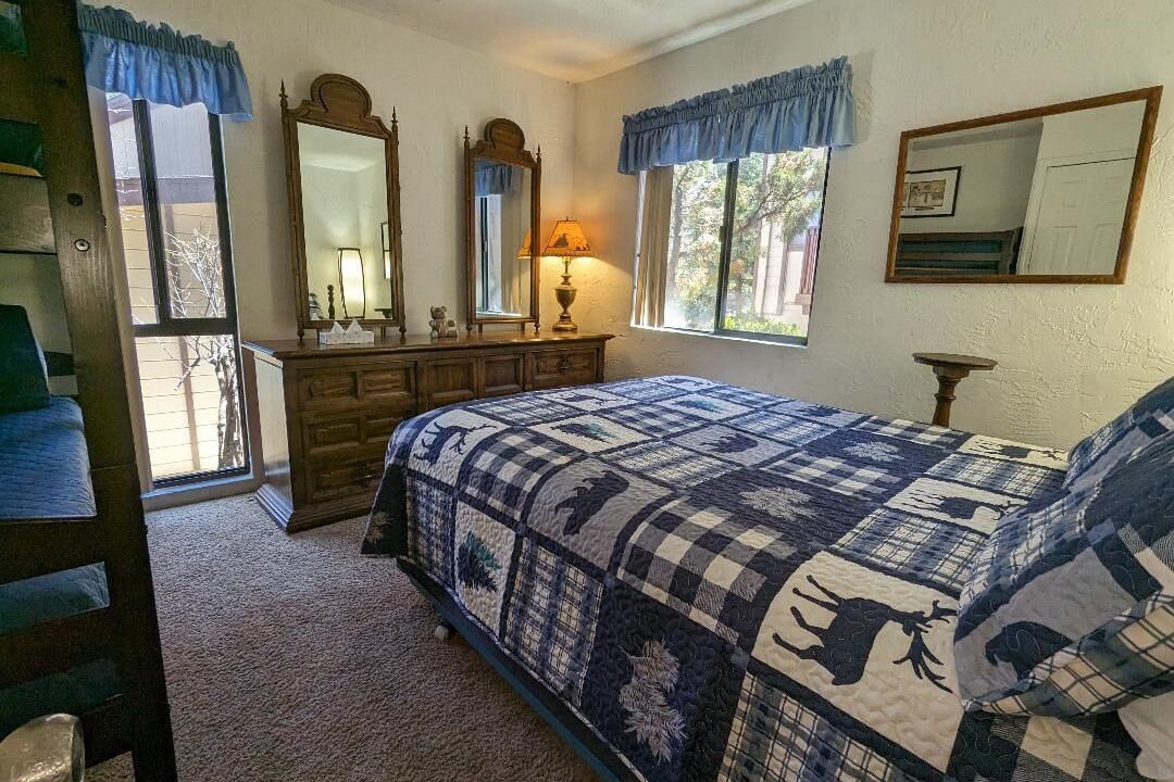 Photo of Bedroom in Big Bear Lake