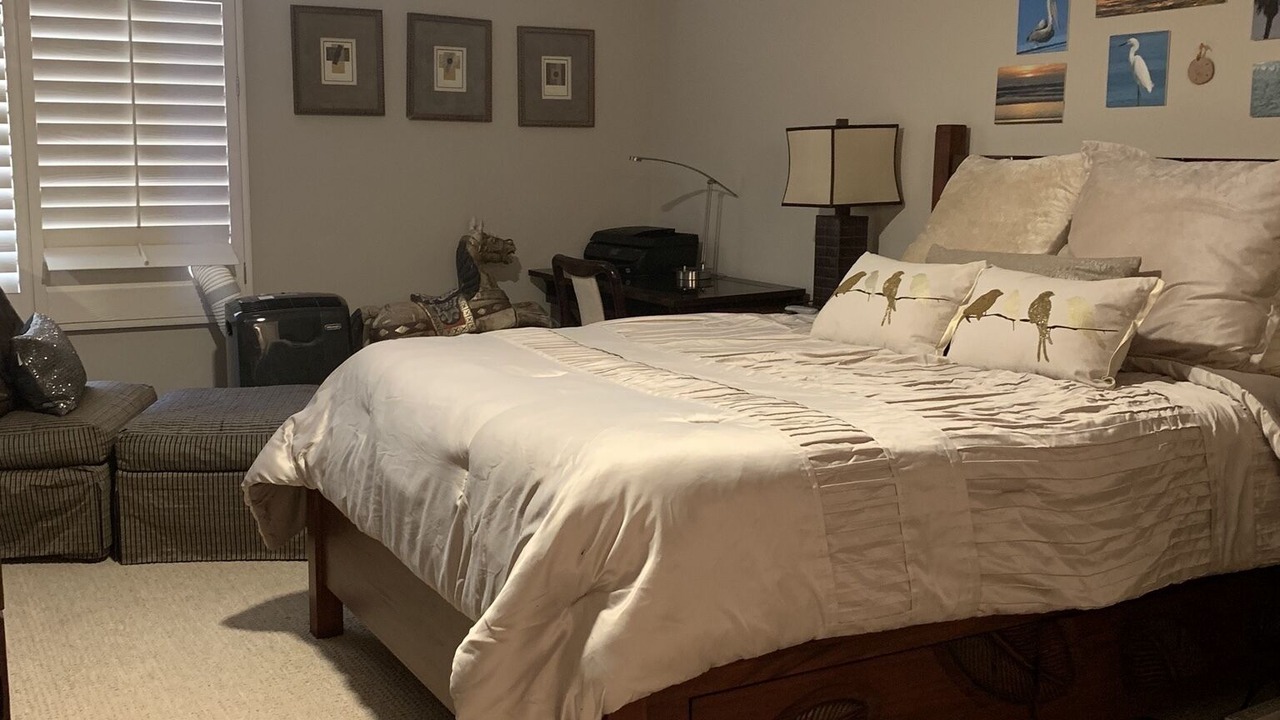 Photo of Bedroom in Village of La Jolla