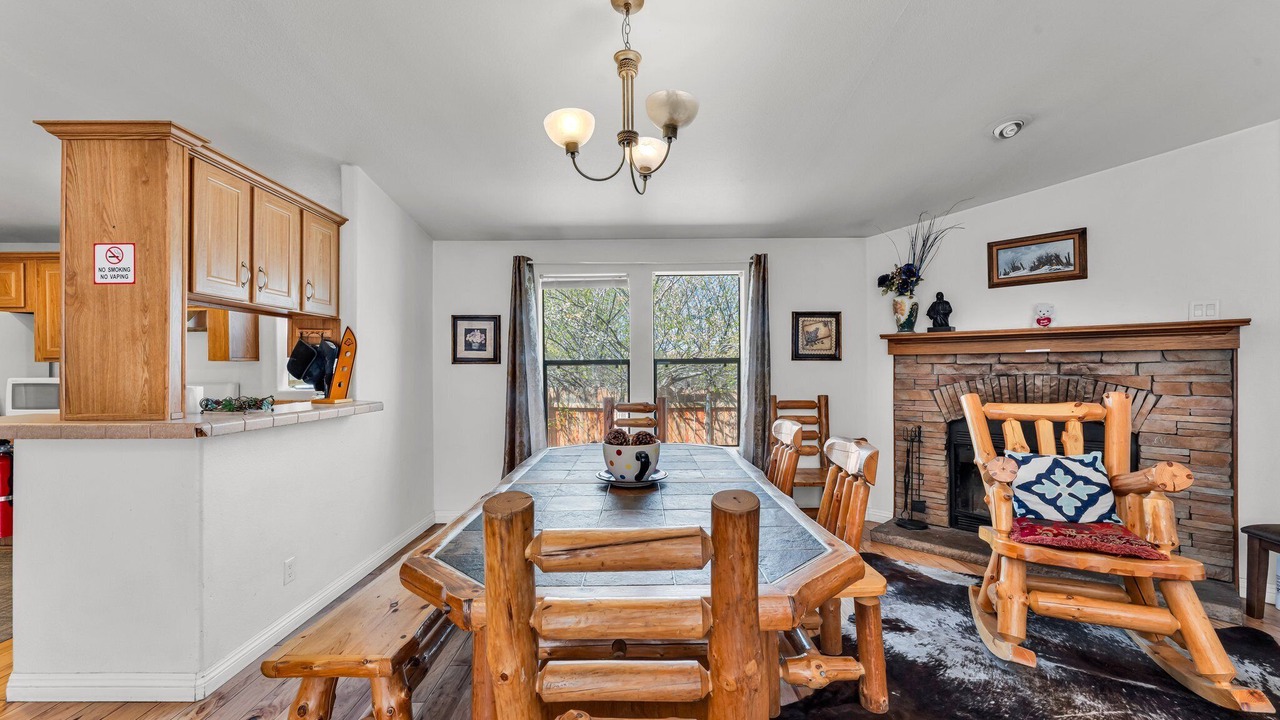 Photo of Livingroom in Big Bear City
