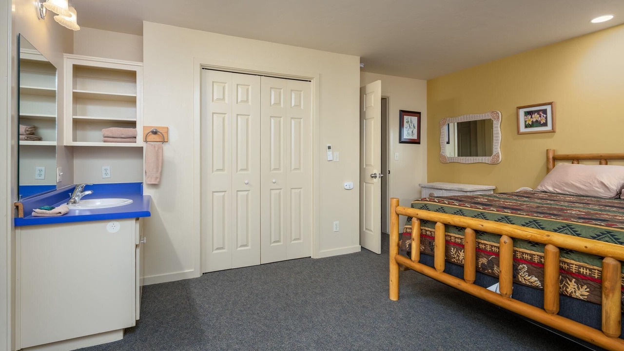 Photo of Bedroom in Yosemite National Park