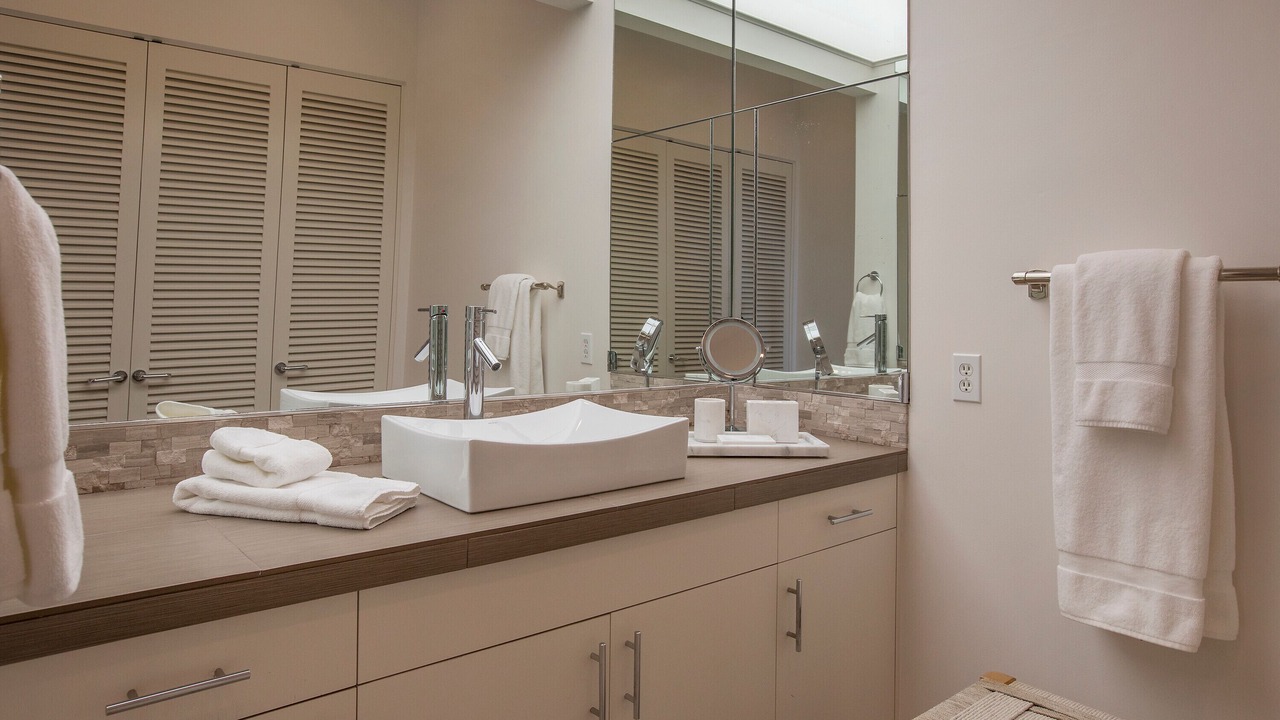 Photo of Bathroom in Golden Quadrangle