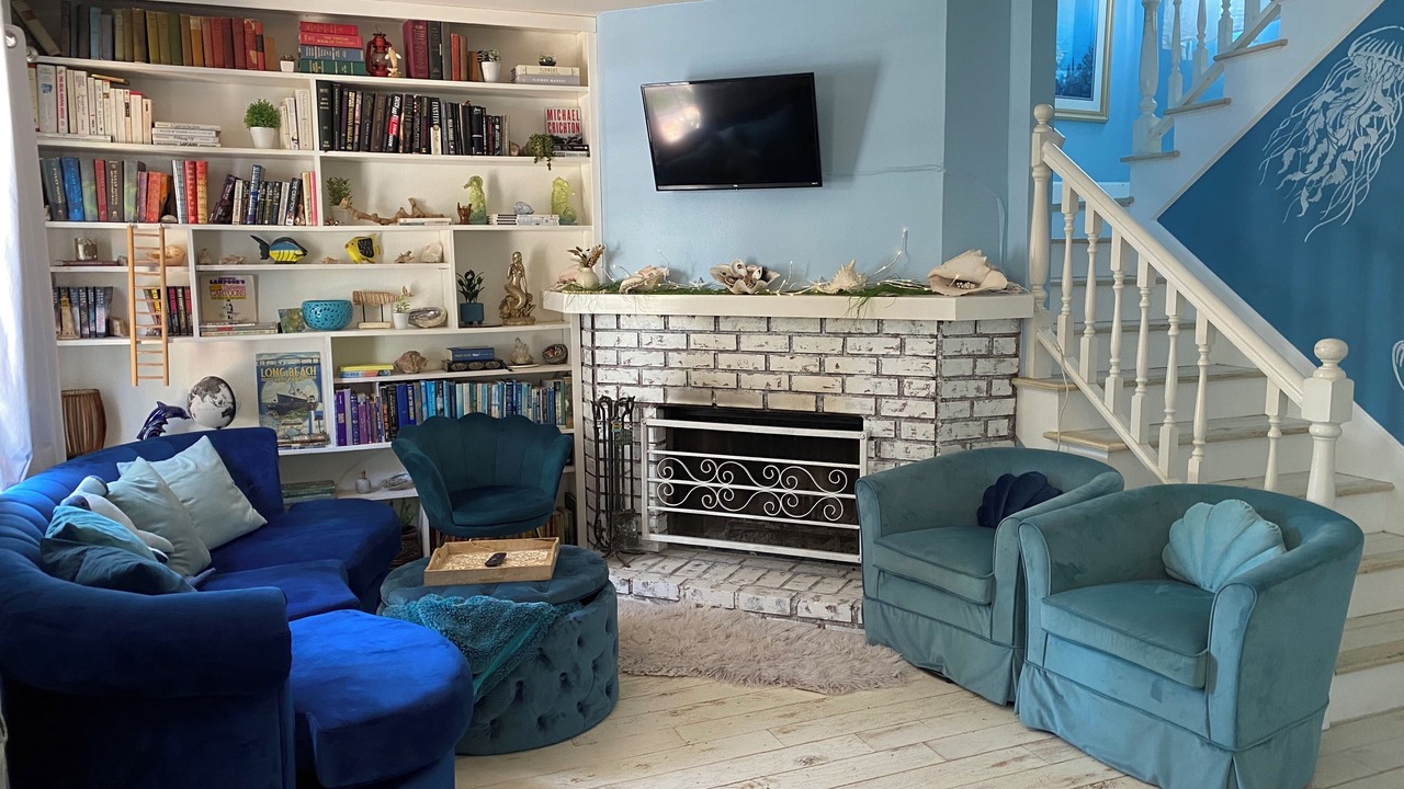 Photo of Livingroom in Belmont Shore