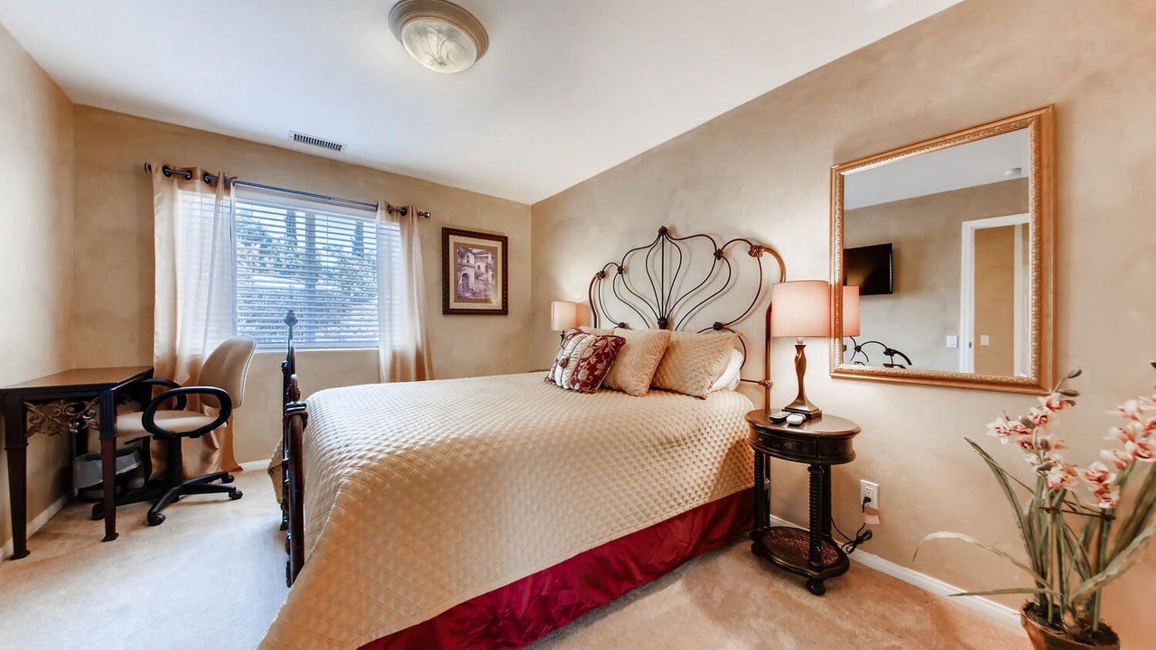 Photo of Bedroom in Valley Center