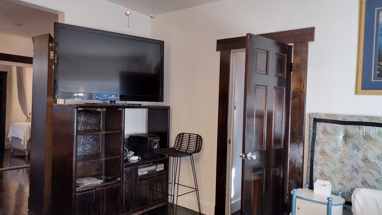 Photo of Livingroom in Fort MacArthur