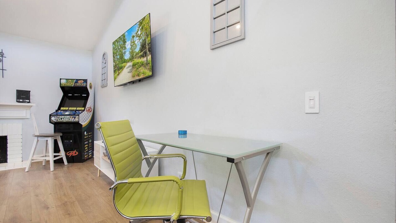 Photo of Bedroom in Laguna Niguel