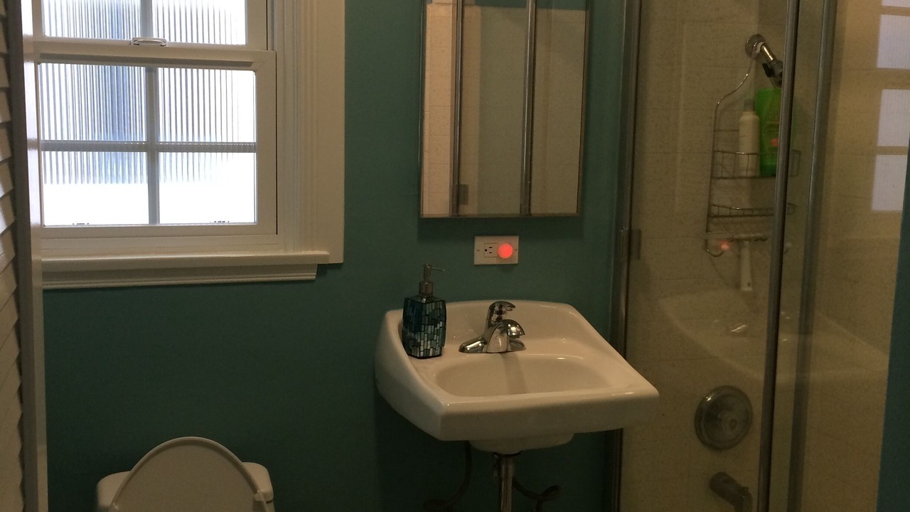 Photo of Bathroom in Old Towne