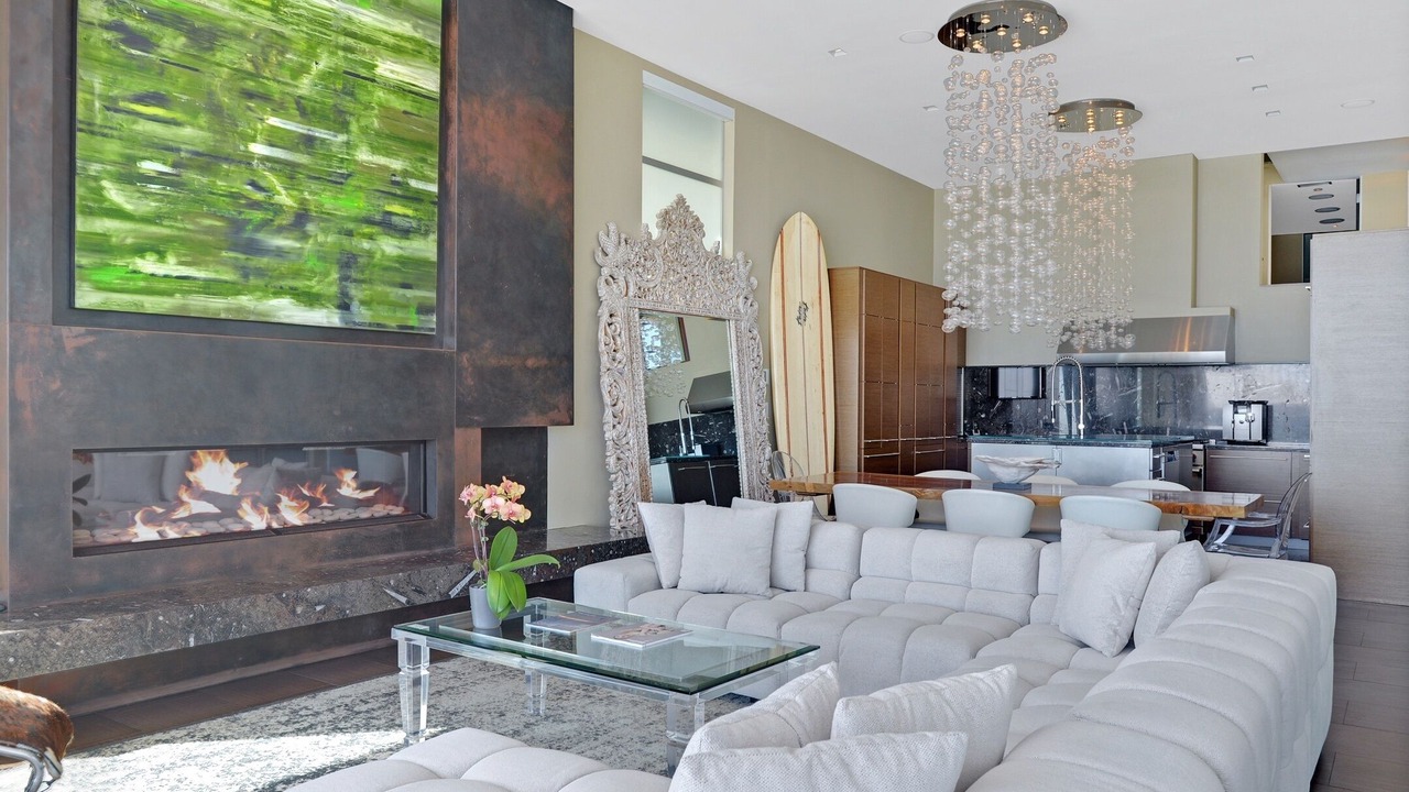 Photo of Livingroom in Malibu